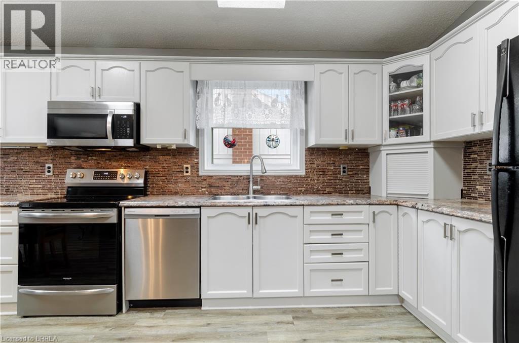 71 Barnes Avenue, Brantford, Ontario  N3R 4Y9 - Photo 6 - 40817916