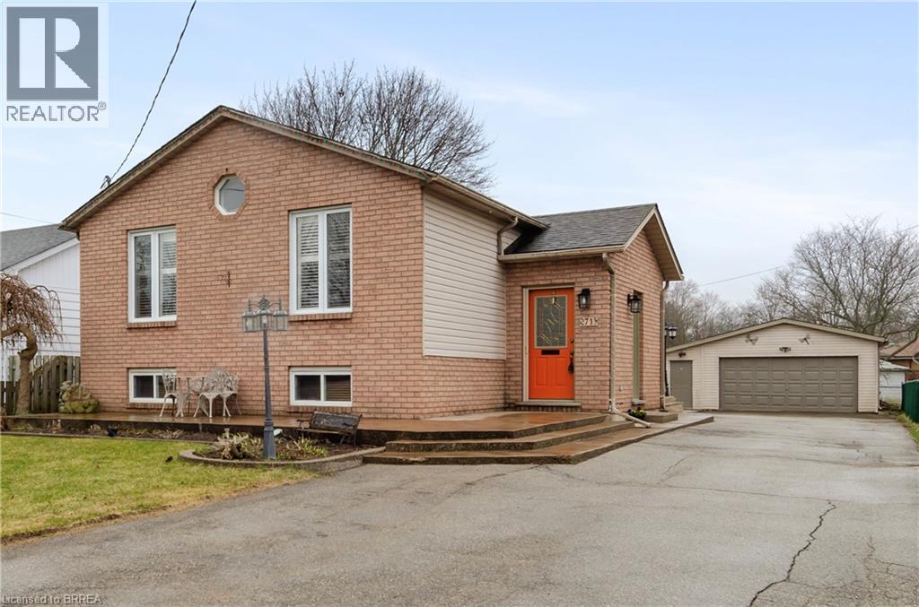 71 BARNES Avenue, Brantford, Ontario