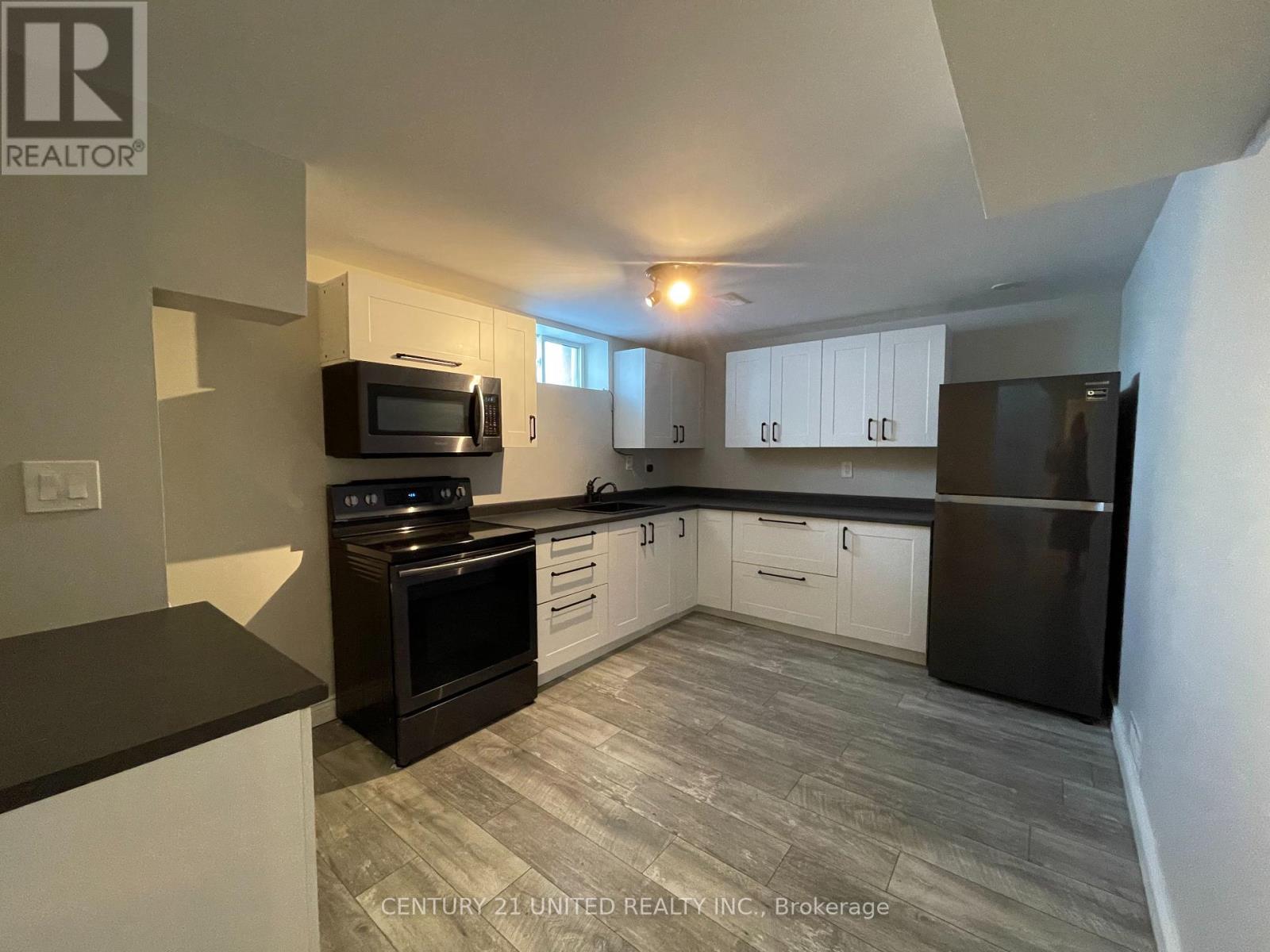 Lower - 685 Armour Road, Peterborough, Ontario  K9H 1Z5 - Photo 3 - X12969550