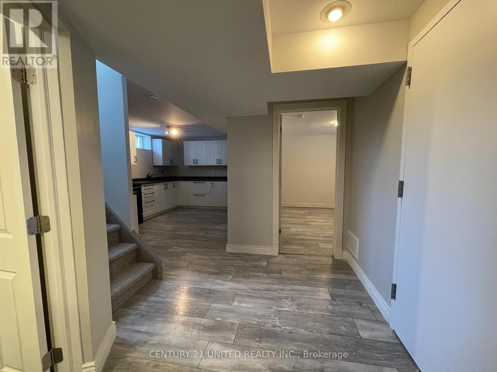 Lower - 685 Armour Road, Peterborough, Ontario  K9H 1Z5 - Photo 5 - X12969550