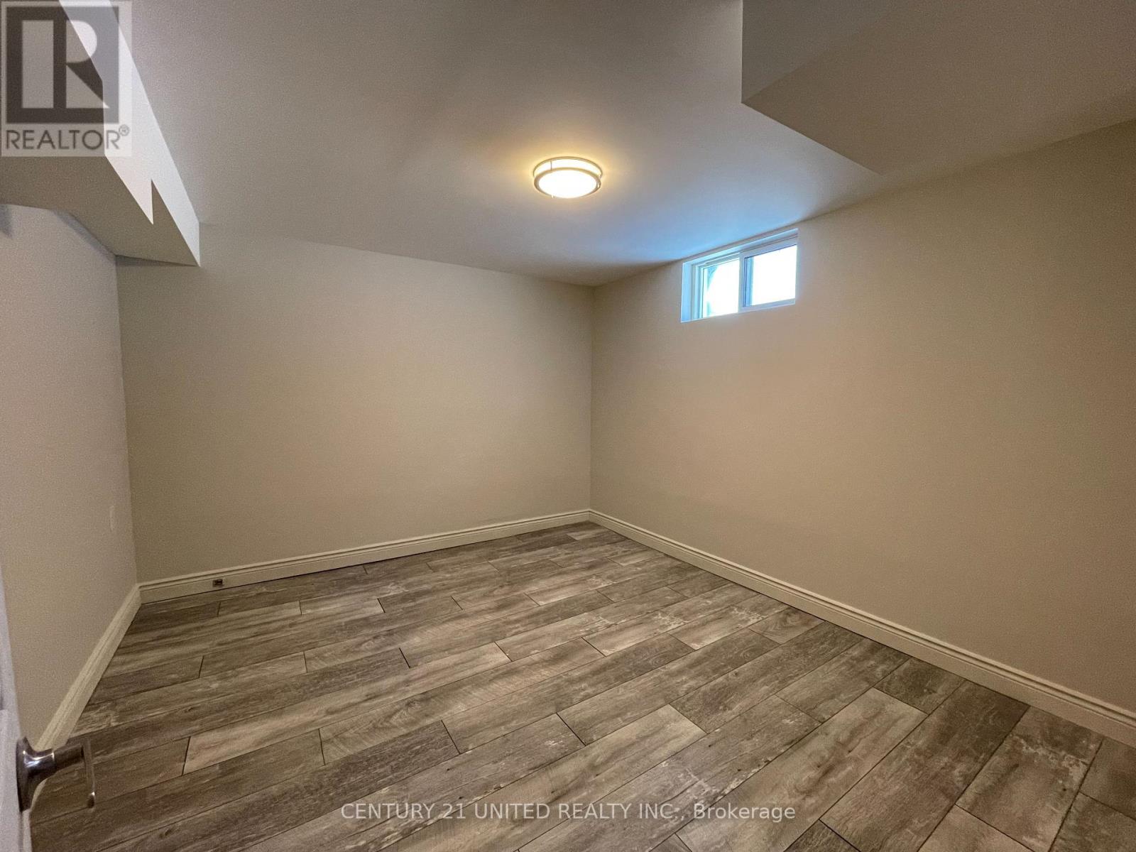 Lower - 685 Armour Road, Peterborough, Ontario  K9H 1Z5 - Photo 6 - X12969550