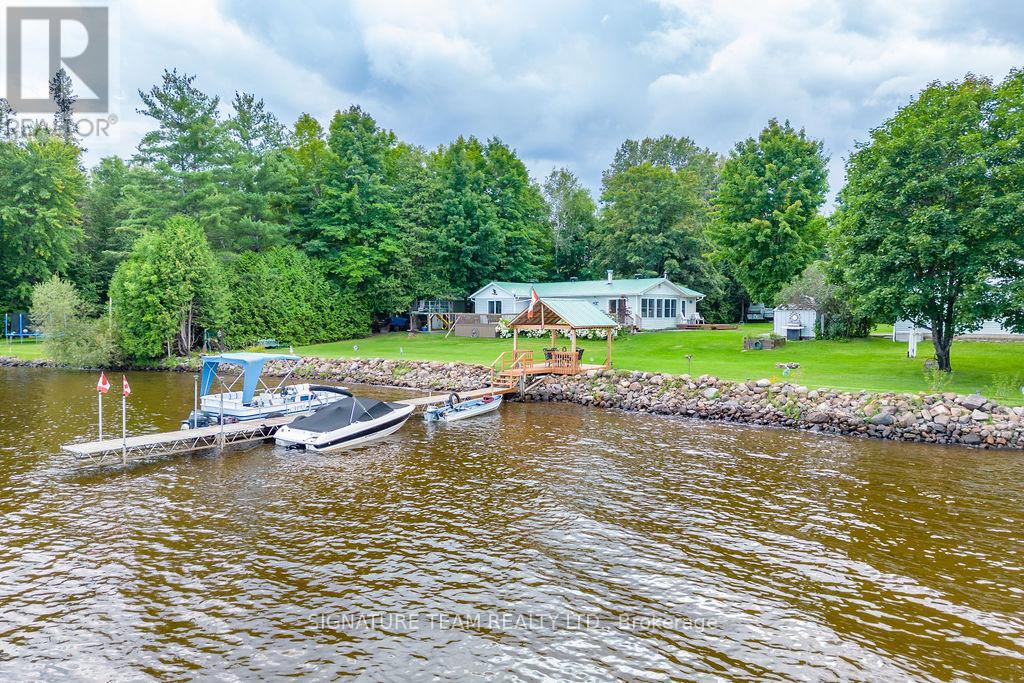 347 Black Point Road, North Algona Wilberforce, Ontario  K0J 1X0 - Photo 44 - X12477989