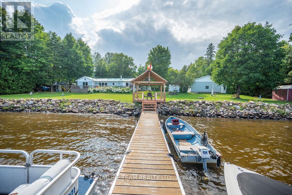 347 Black Point Road, North Algona Wilberforce, Ontario  K0J 1X0 - Photo 6 - X12477989