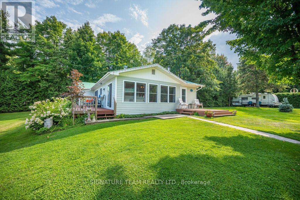 347 Black Point Road, North Algona Wilberforce, Ontario  K0J 1X0 - Photo 8 - X12477989