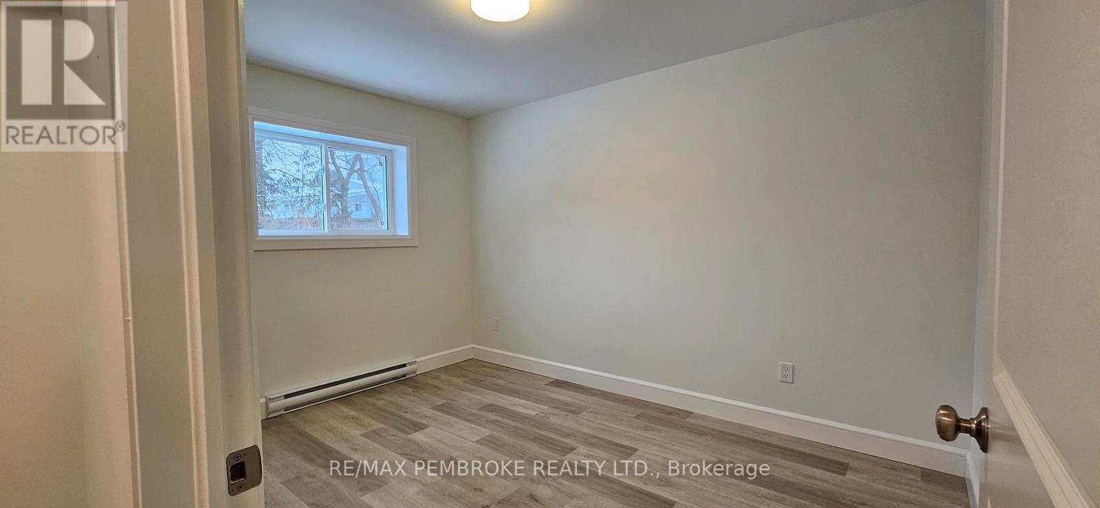 135 Bell Street, Pembroke, Ontario  K8A 2J7 - Photo 15 - X12700918