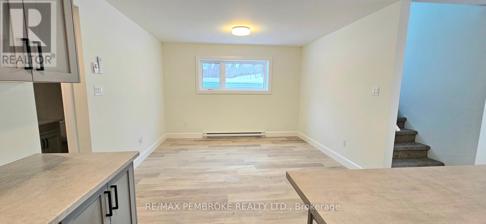 135 Bell Street, Pembroke, Ontario  K8A 2J7 - Photo 6 - X12700918