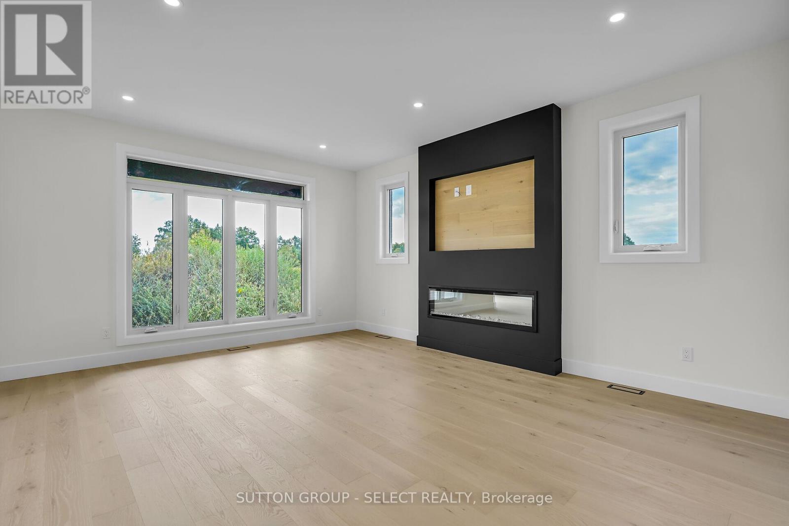 58 Briscoe Crescent, Strathroy-Caradoc, Ontario  N7G 0G3 - Photo 10 - X12969474