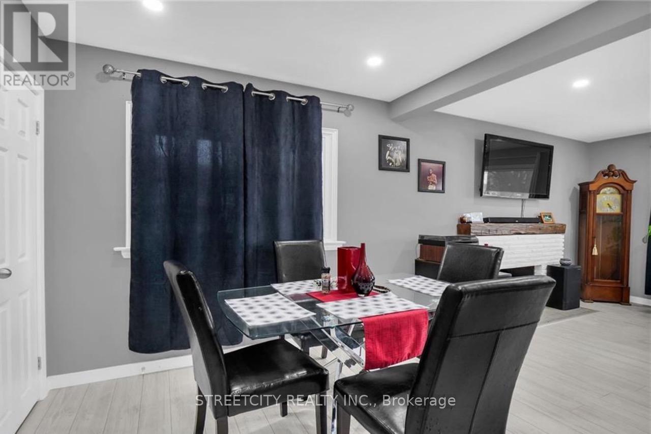 200 Renfro Crescent, London South, Ontario  N5V 3B7 - Photo 6 - X12969660