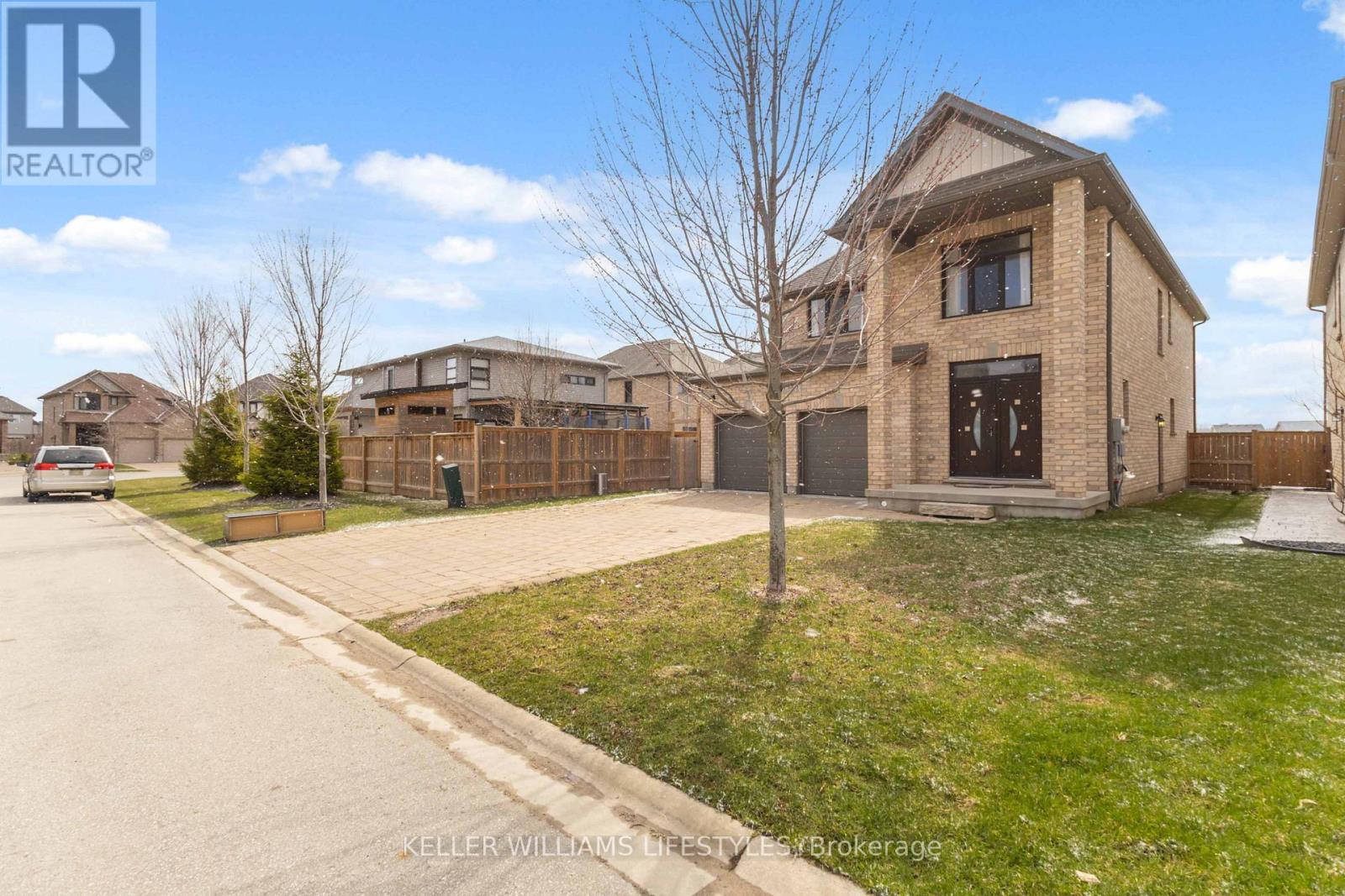 1943 Cedarpark Drive, London North, Ontario  N5X 0C7 - Photo 3 - X12969762