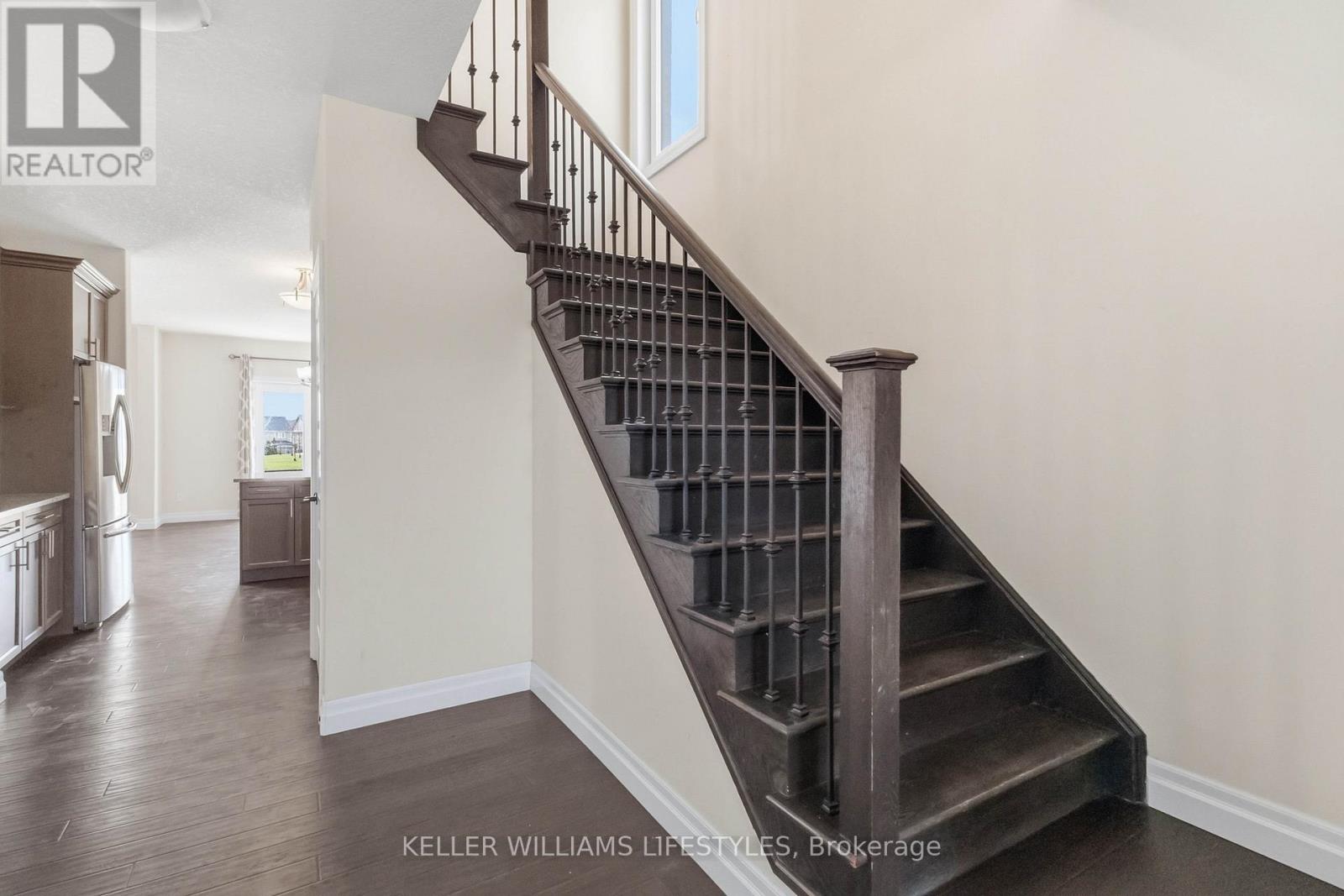 1943 Cedarpark Drive, London North, Ontario  N5X 0C7 - Photo 6 - X12969762