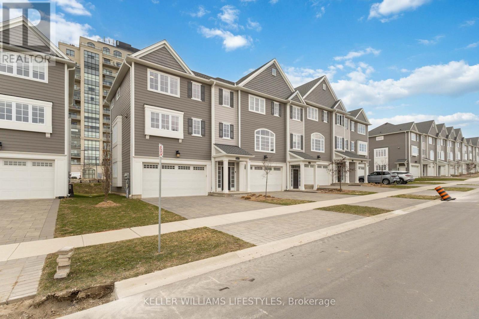 2315 Callingham Drive, London North, Ontario  N6G 0X2 - Photo 2 - X12969764