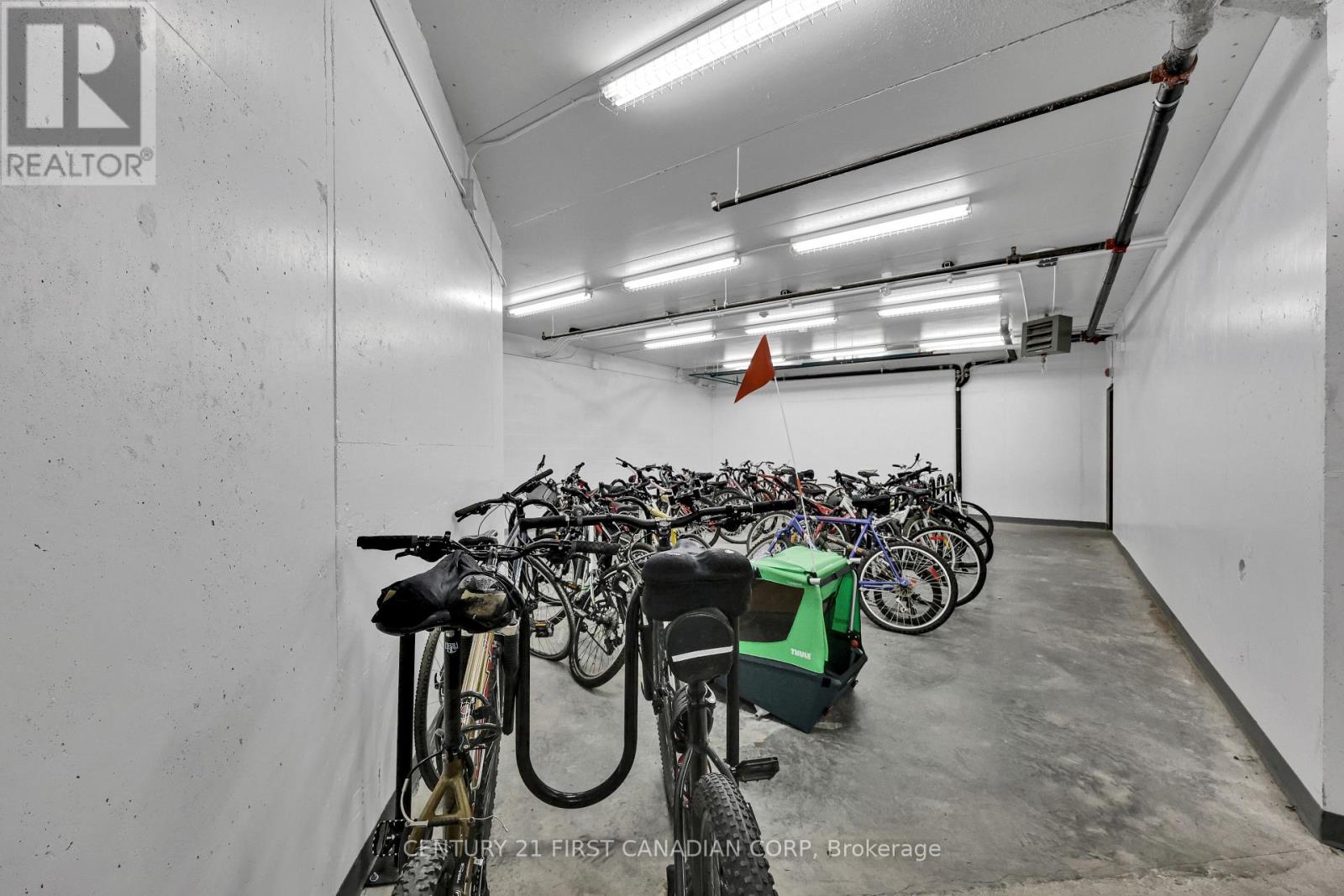 211 - 340 Sugarcreek Trail, London North, Ontario  N6H 0G4 - Photo 34 - X12969788