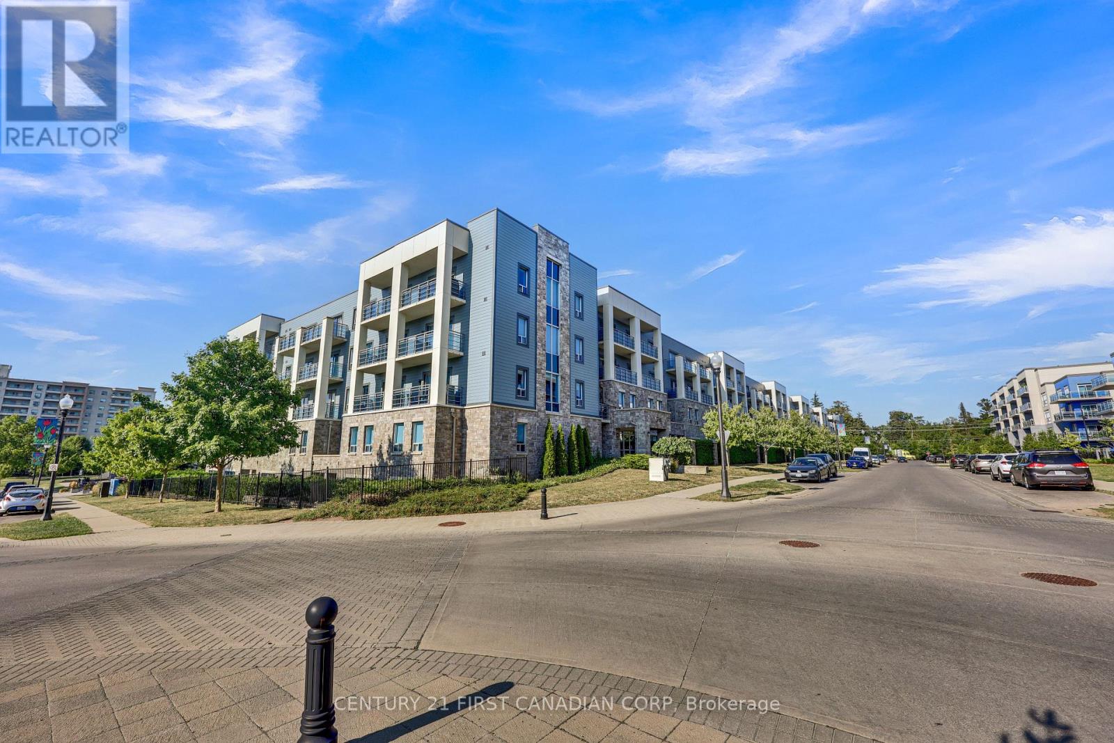 211 - 340 Sugarcreek Trail, London North, Ontario  N6H 0G4 - Photo 4 - X12969788