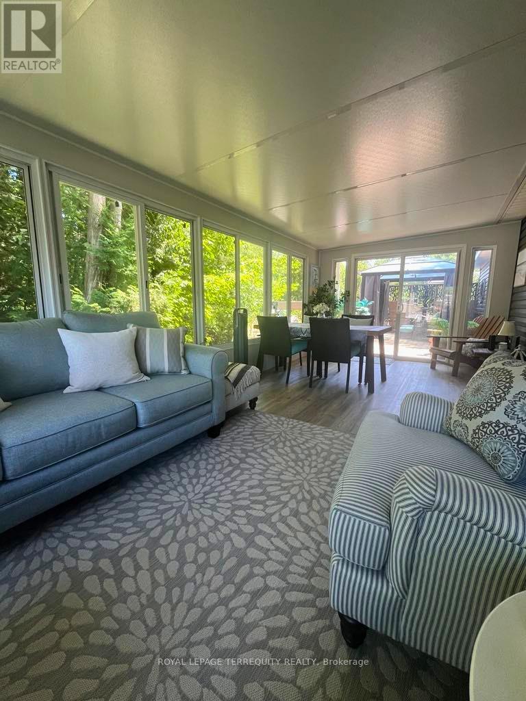 18 Rockhaven, Selwyn, Ontario  K0L 2H0 - Photo 12 - X12965272