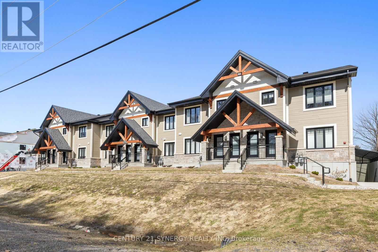 360 Montee Outaouais Street, Clarence-Rockland, Ontario  K4K 0N3 - Photo 2 - X12969472