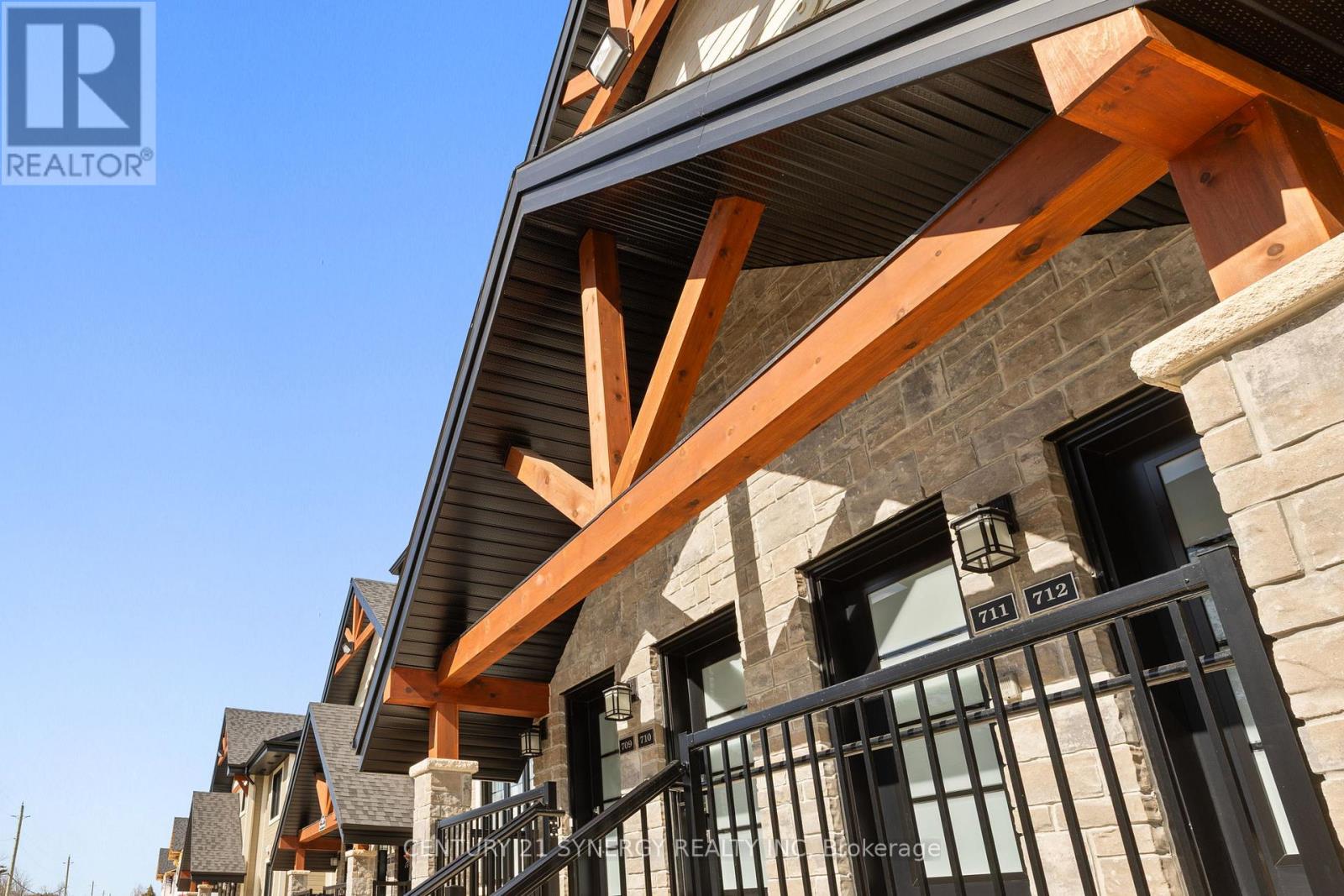 360 Montee Outaouais Street, Clarence-Rockland, Ontario  K4K 0N3 - Photo 4 - X12969472