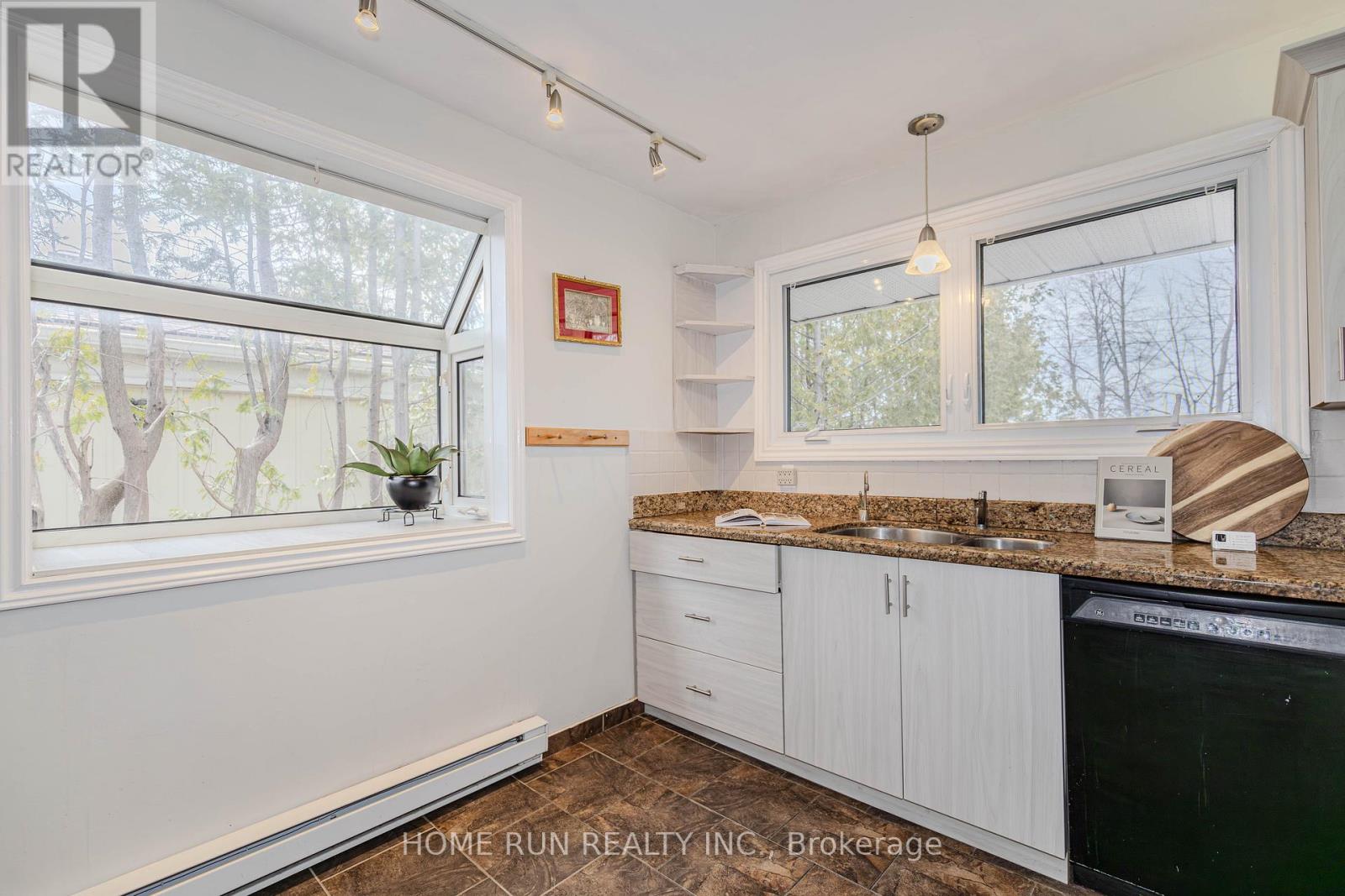 2437 Baseline Road, Ottawa, Ontario  K2C 0E3 - Photo 22 - X12969610