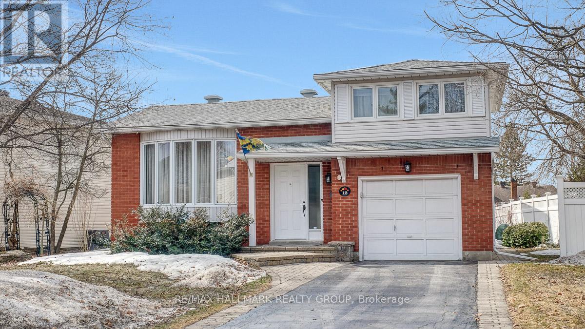 12 Woodhill Crescent, Ottawa, Ontario K1B 3B6 - Photo 48 - X12969666