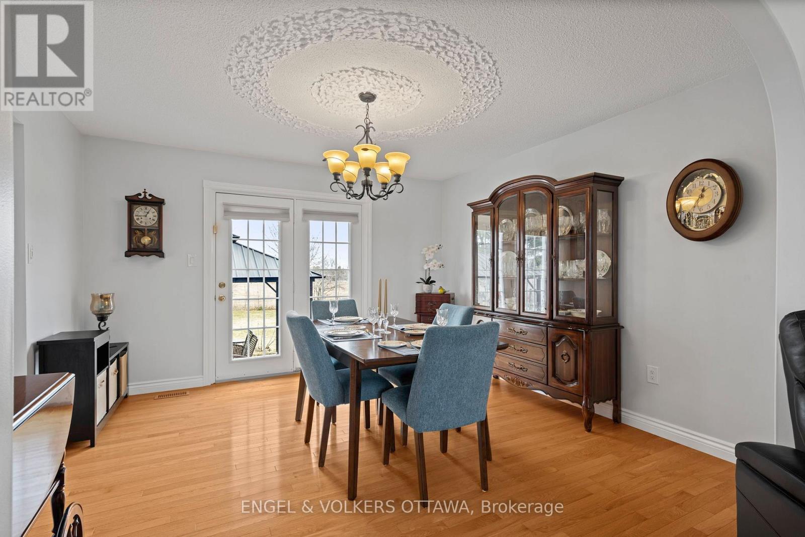 2034 Ramsay Concession 8, Mississippi Mills, Ontario  K0A 1A0 - Photo 10 - X12969670