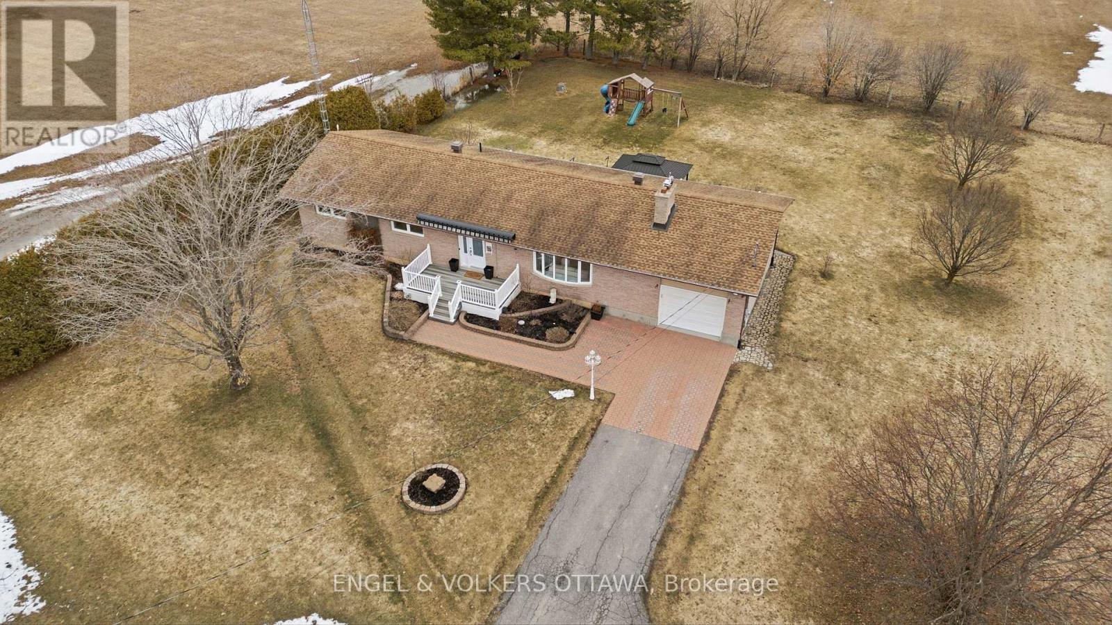 2034 Ramsay Concession 8, Mississippi Mills, Ontario  K0A 1A0 - Photo 42 - X12969670