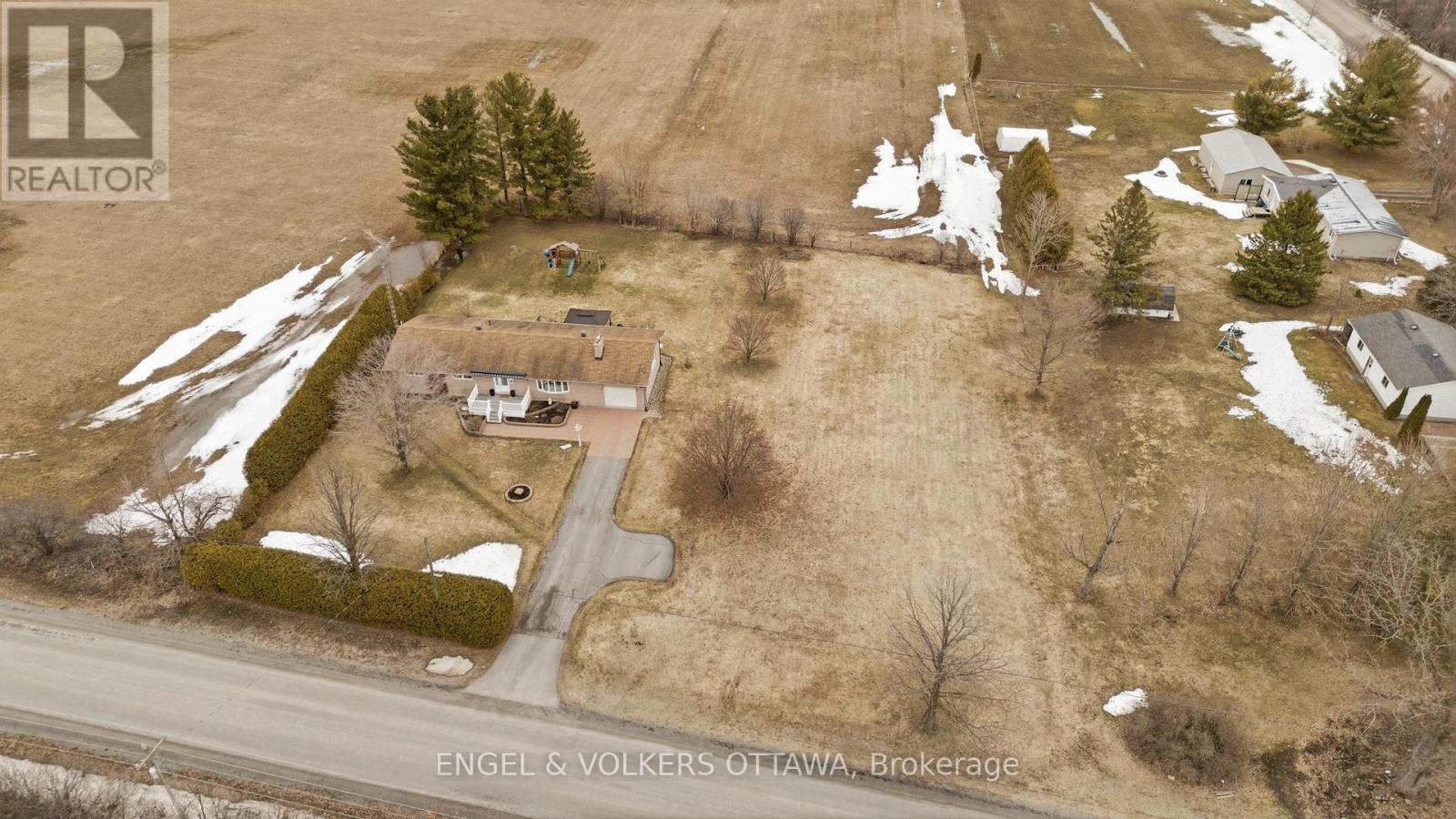 2034 Ramsay Concession 8, Mississippi Mills, Ontario  K0A 1A0 - Photo 43 - X12969670