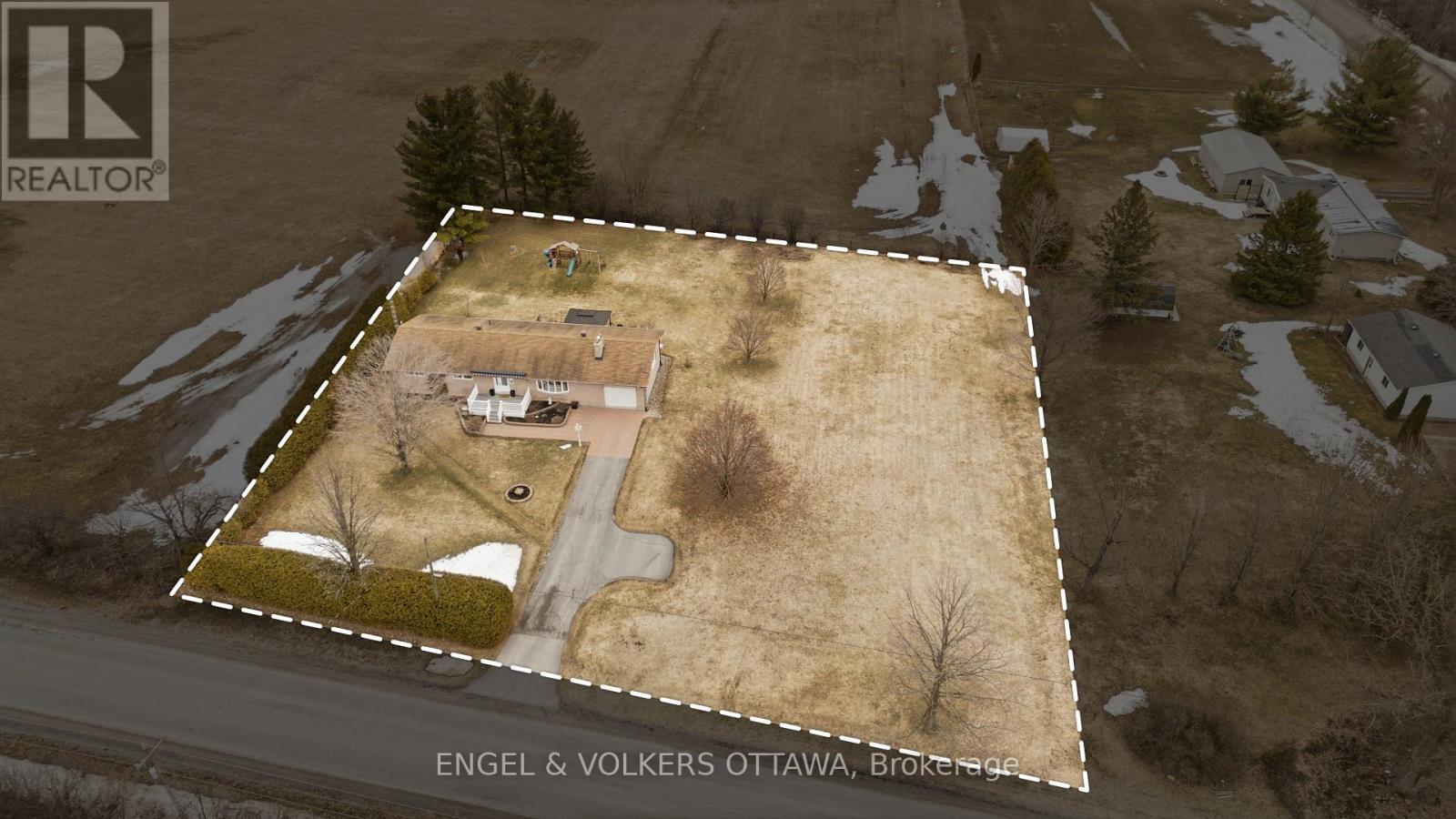 2034 Ramsay Concession 8, Mississippi Mills, Ontario  K0A 1A0 - Photo 44 - X12969670