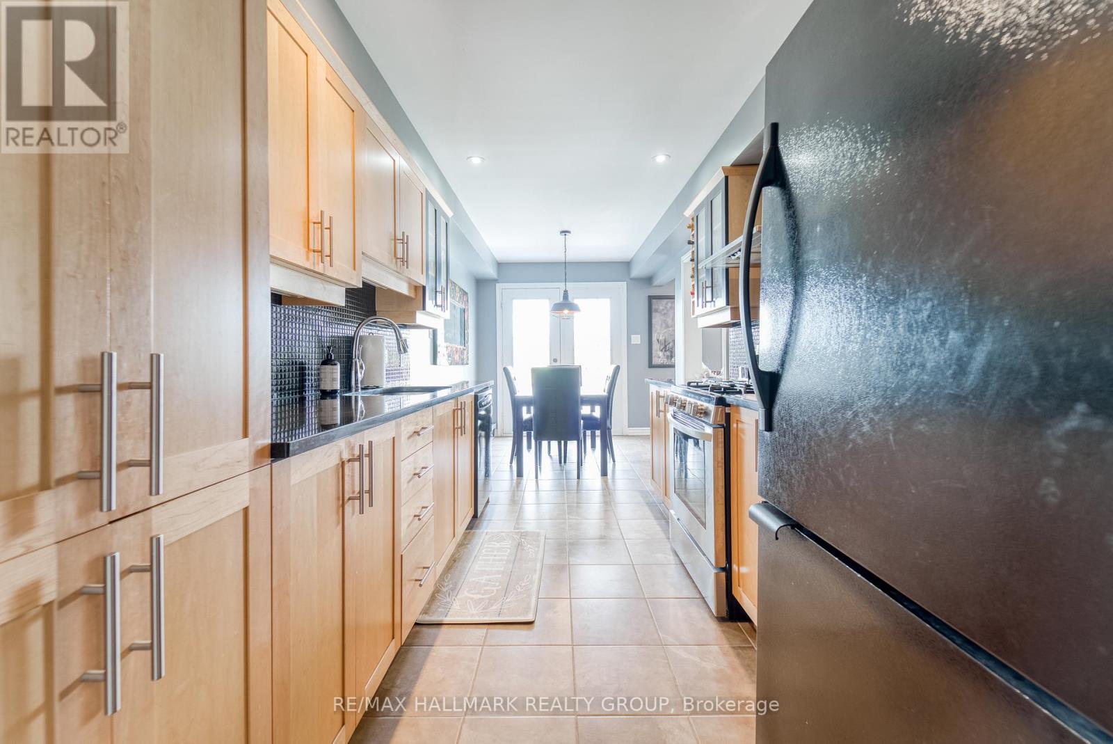 228 Eye Bright Crescent, Ottawa, Ontario  K1V 2K6 - Photo 14 - X12969692