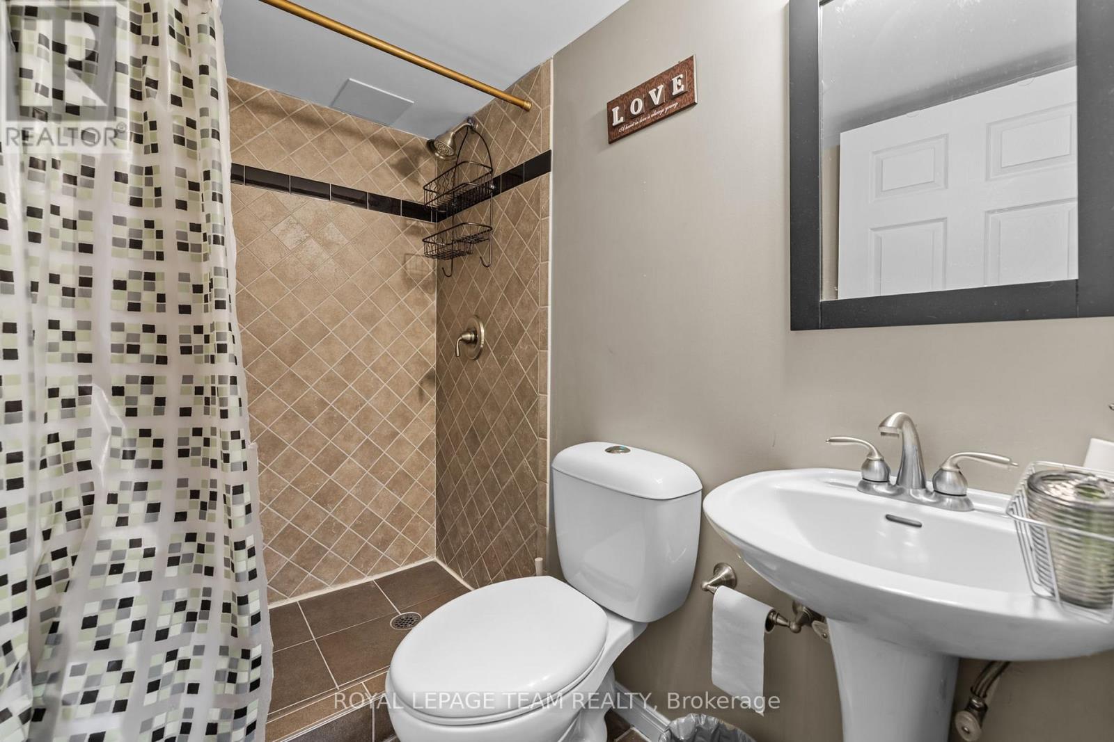 84 Knowlton Drive, Ottawa, Ontario  K2G 6V3 - Photo 21 - X12969700