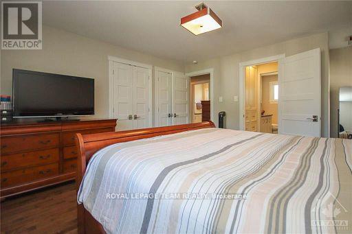 840 Forest Street, Ottawa, Ontario  K2B 5P9 - Photo 15 - X12969716