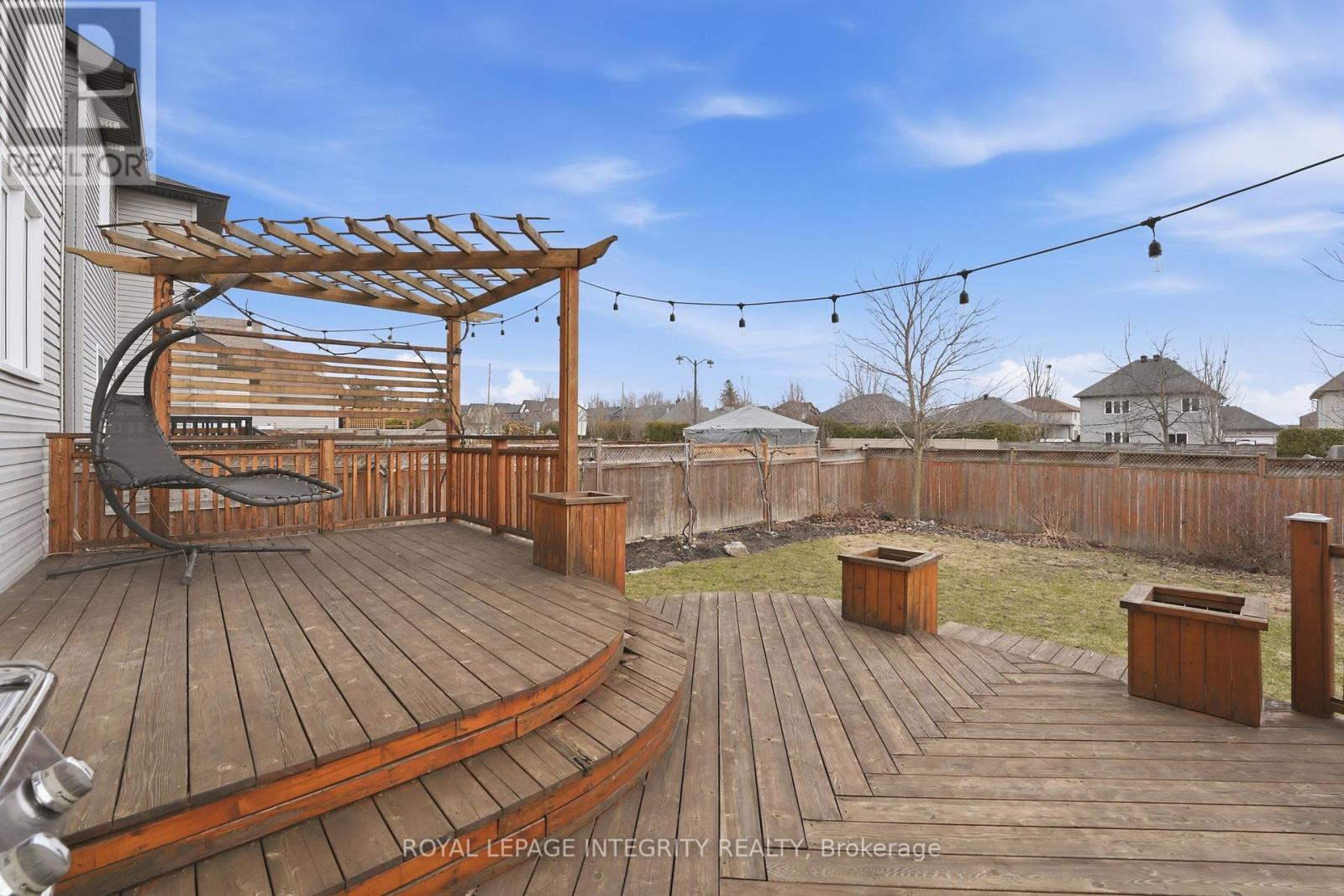 113 Thivierge Court, Clarence-Rockland, Ontario  K4K 0E7 - Photo 38 - X12969882