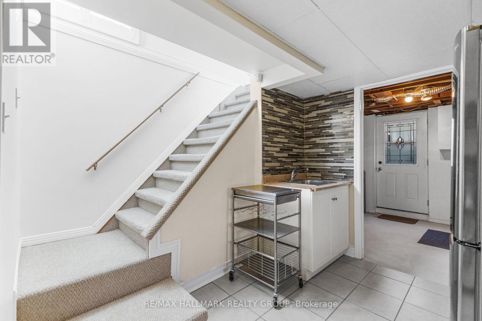 1902 Rosebella Avenue, Ottawa, Ontario  K1T 1G7 - Photo 19 - X12969904