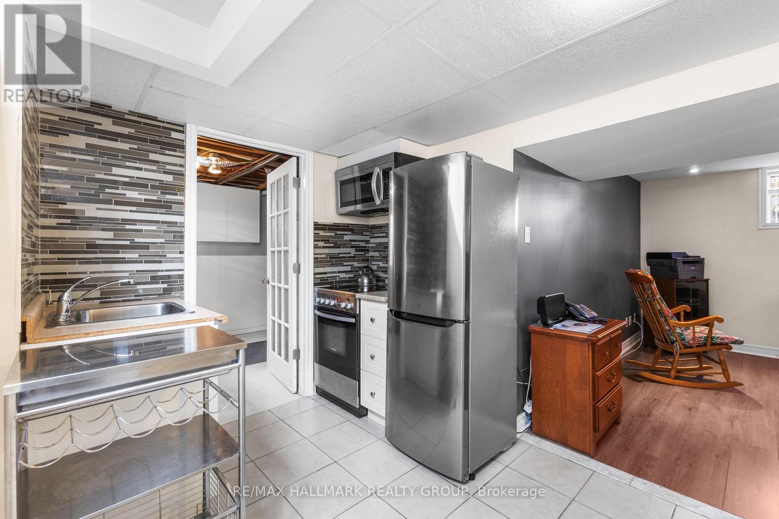 1902 Rosebella Avenue, Ottawa, Ontario  K1T 1G7 - Photo 20 - X12969904