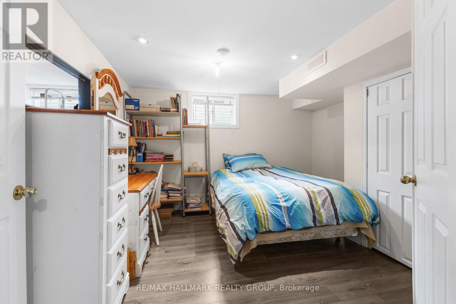 1902 Rosebella Avenue, Ottawa, Ontario  K1T 1G7 - Photo 25 - X12969904