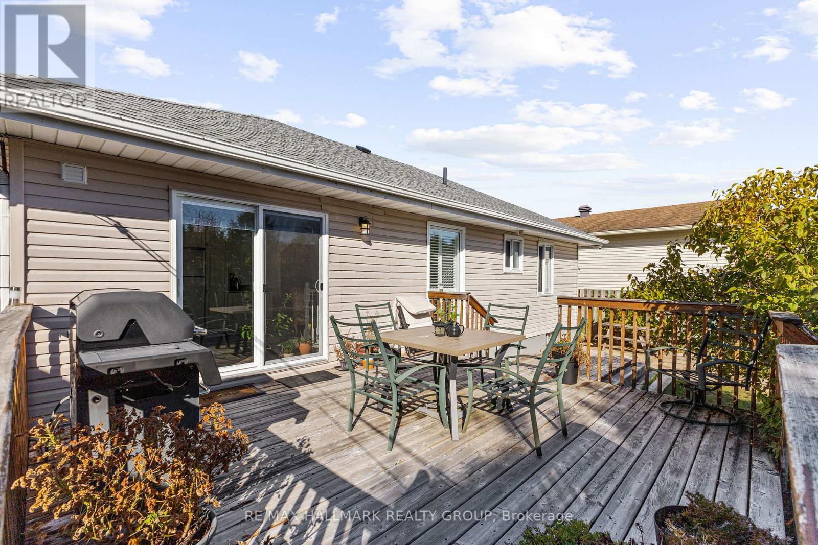 1902 Rosebella Avenue, Ottawa, Ontario  K1T 1G7 - Photo 31 - X12969904