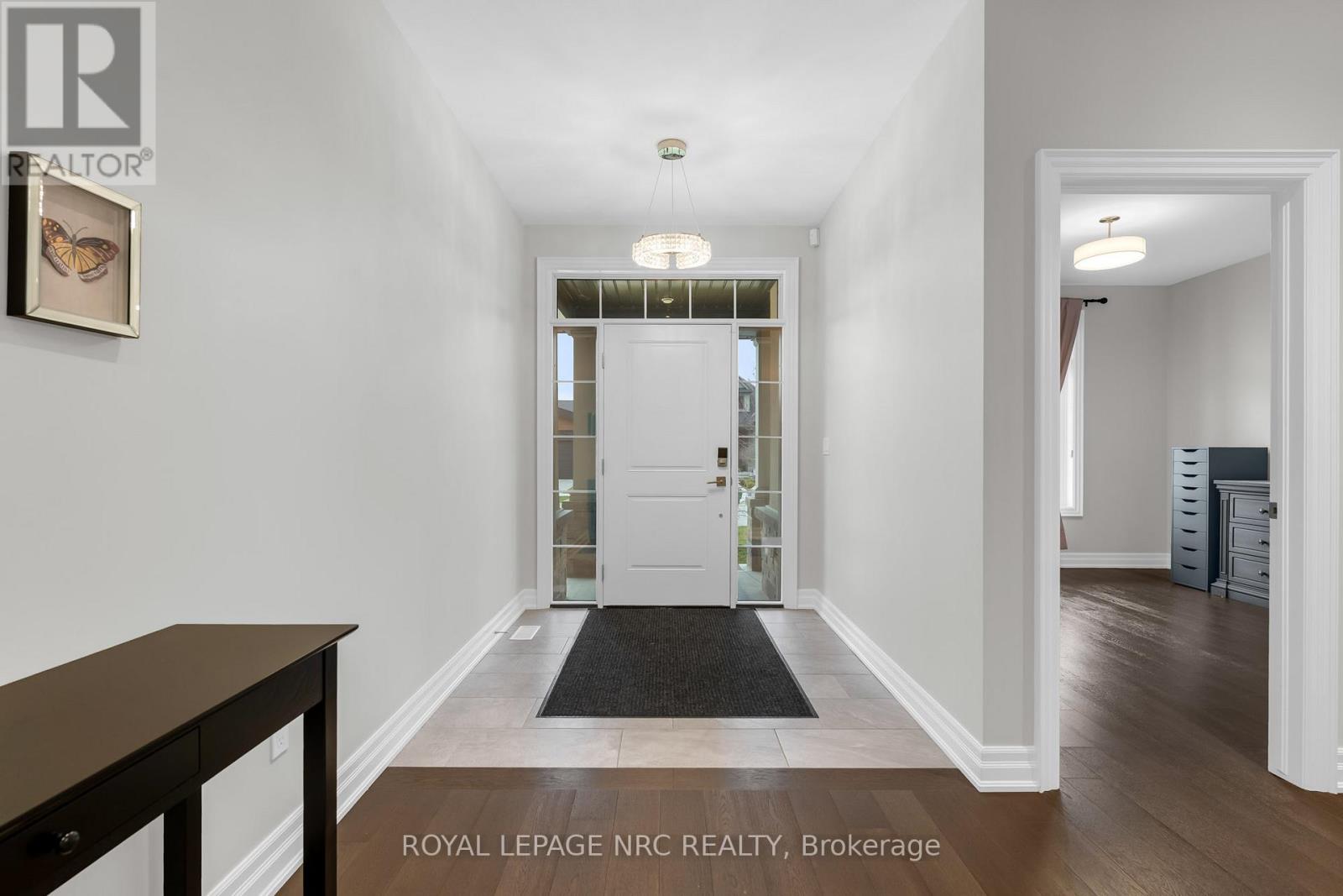 2 Mcfarland Street, Thorold, Ontario  L2V 0J2 - Photo 4 - X12969864