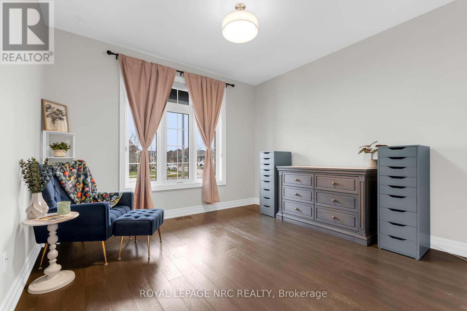 2 Mcfarland Street, Thorold, Ontario  L2V 0J2 - Photo 5 - X12969864