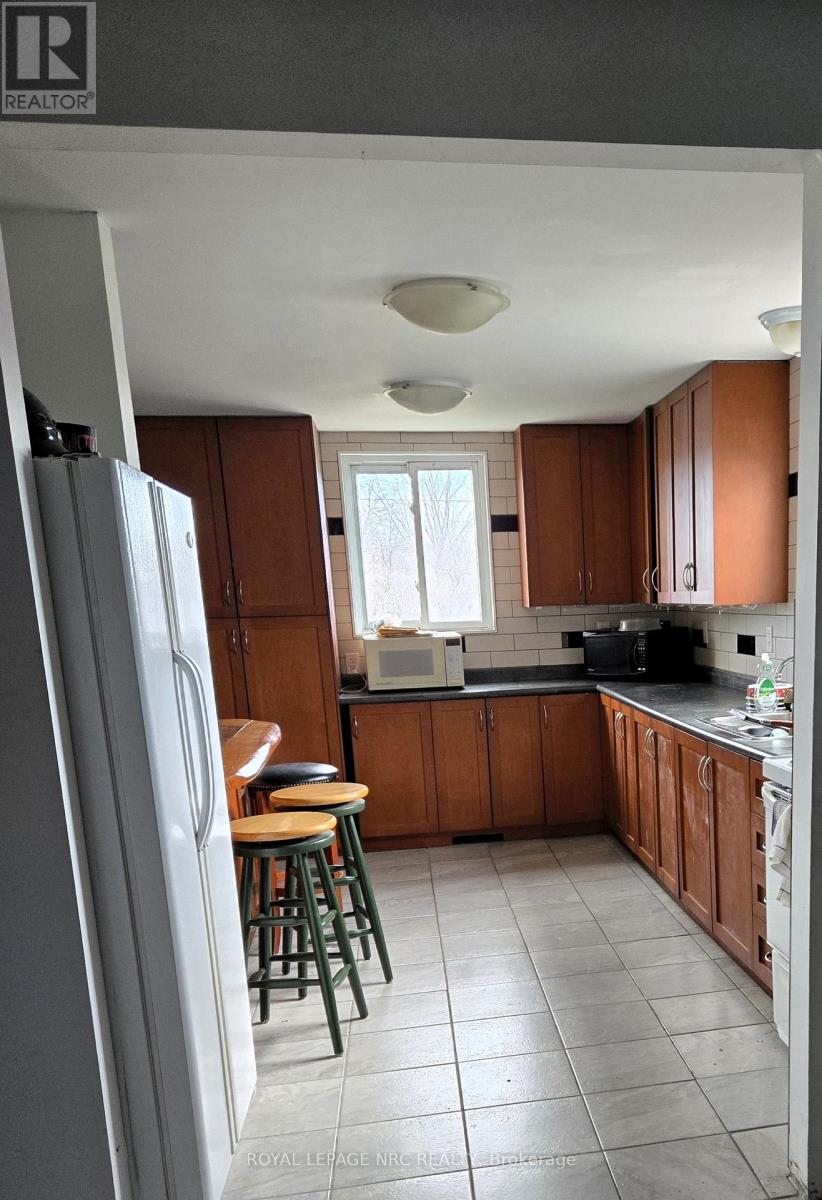 751 Bowen Road, Fort Erie, Ontario  L2A 5M4 - Photo 6 - X12969920