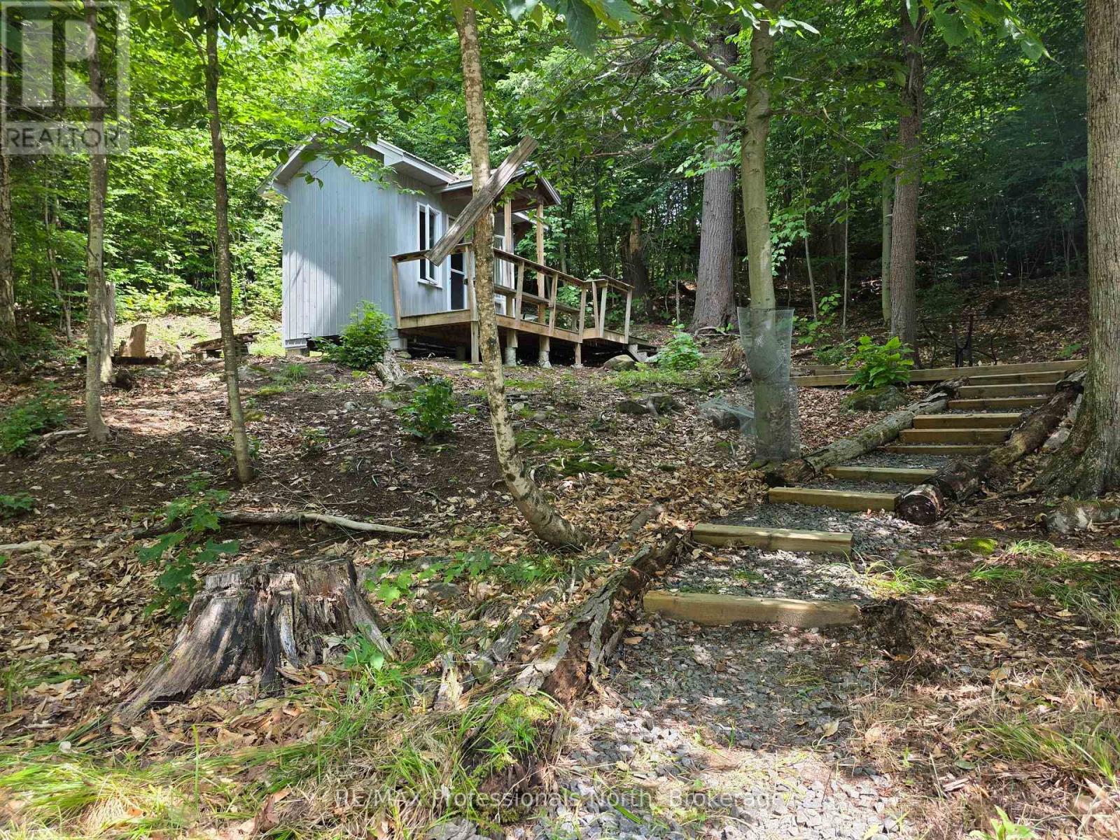 208 NORTH BAY LAKE ROAD, Perry, Ontario