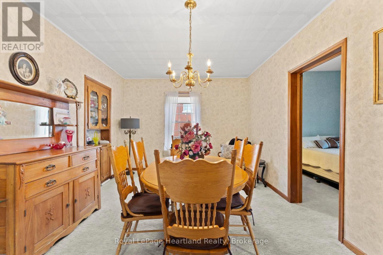 107 Victoria Street N, Goderich, Ontario  N7A 2S2 - Photo 11 - X12969606