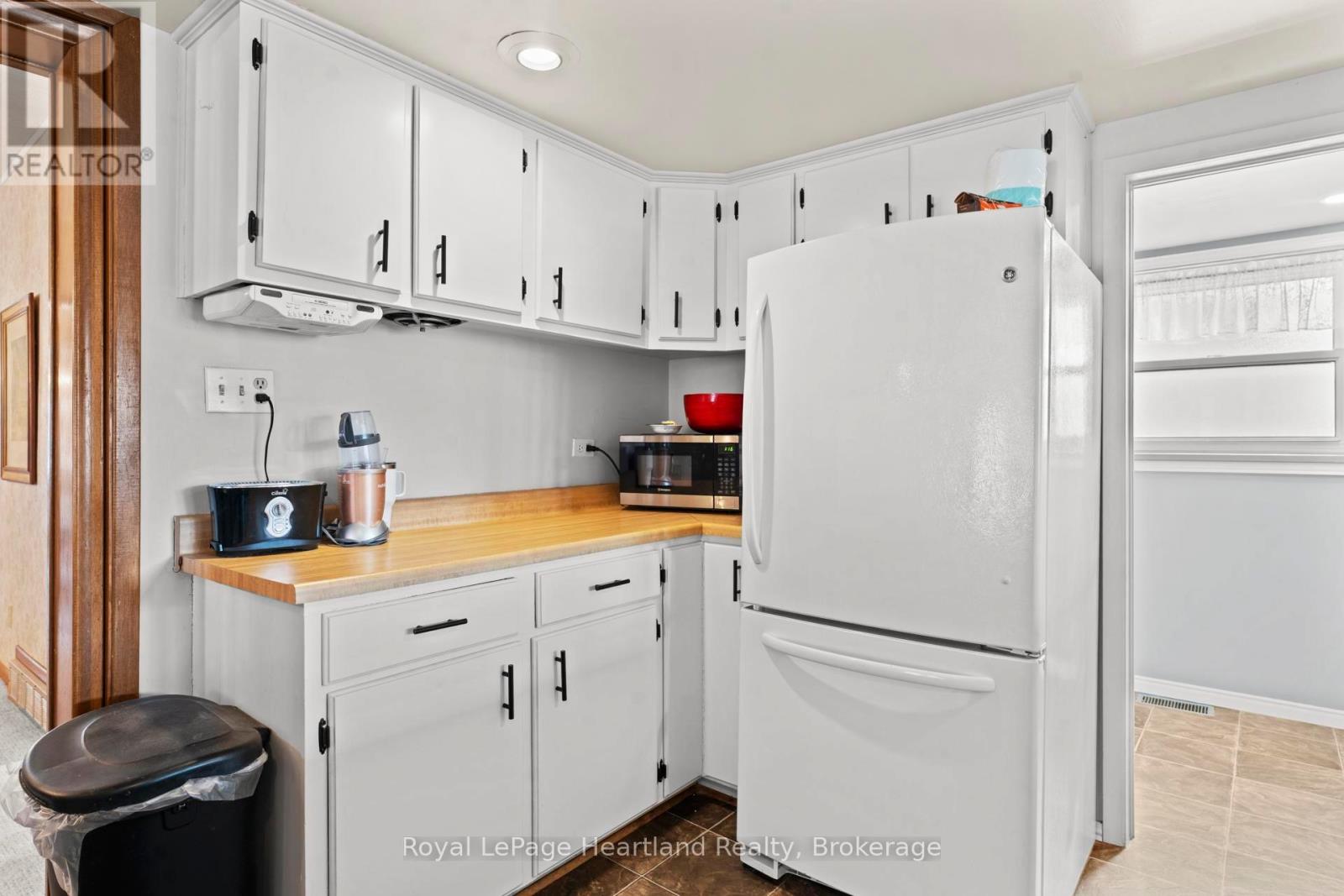 107 Victoria Street N, Goderich, Ontario  N7A 2S2 - Photo 17 - X12969606