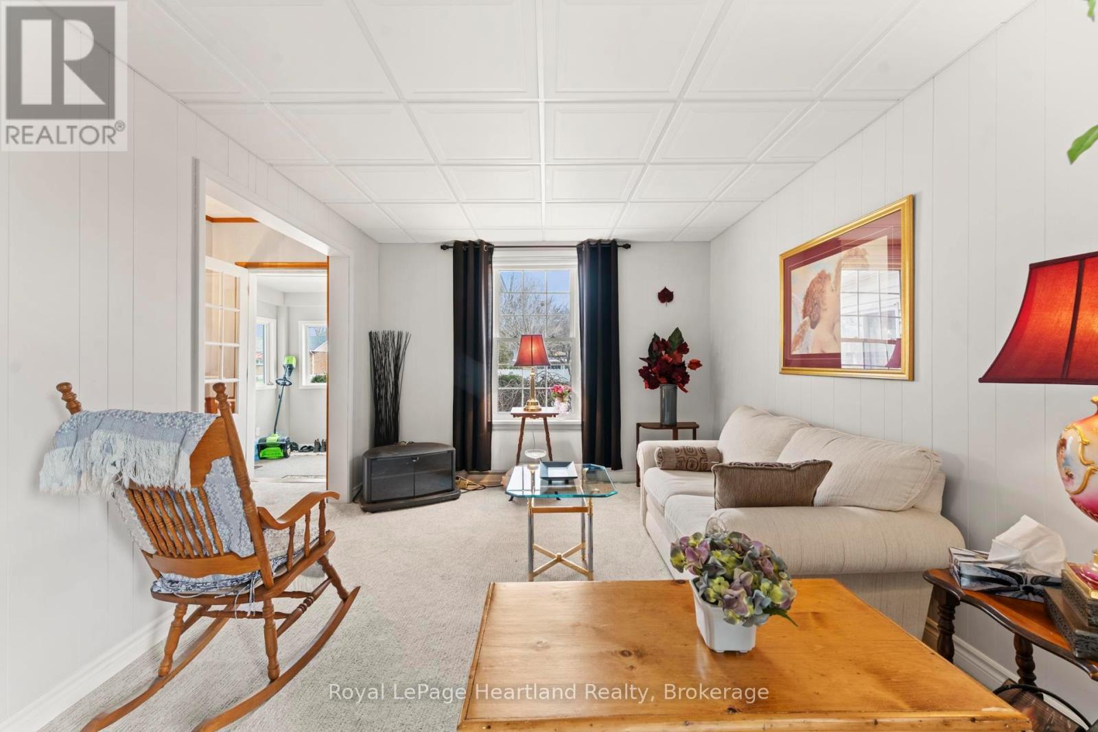 107 Victoria Street N, Goderich, Ontario  N7A 2S2 - Photo 7 - X12969606