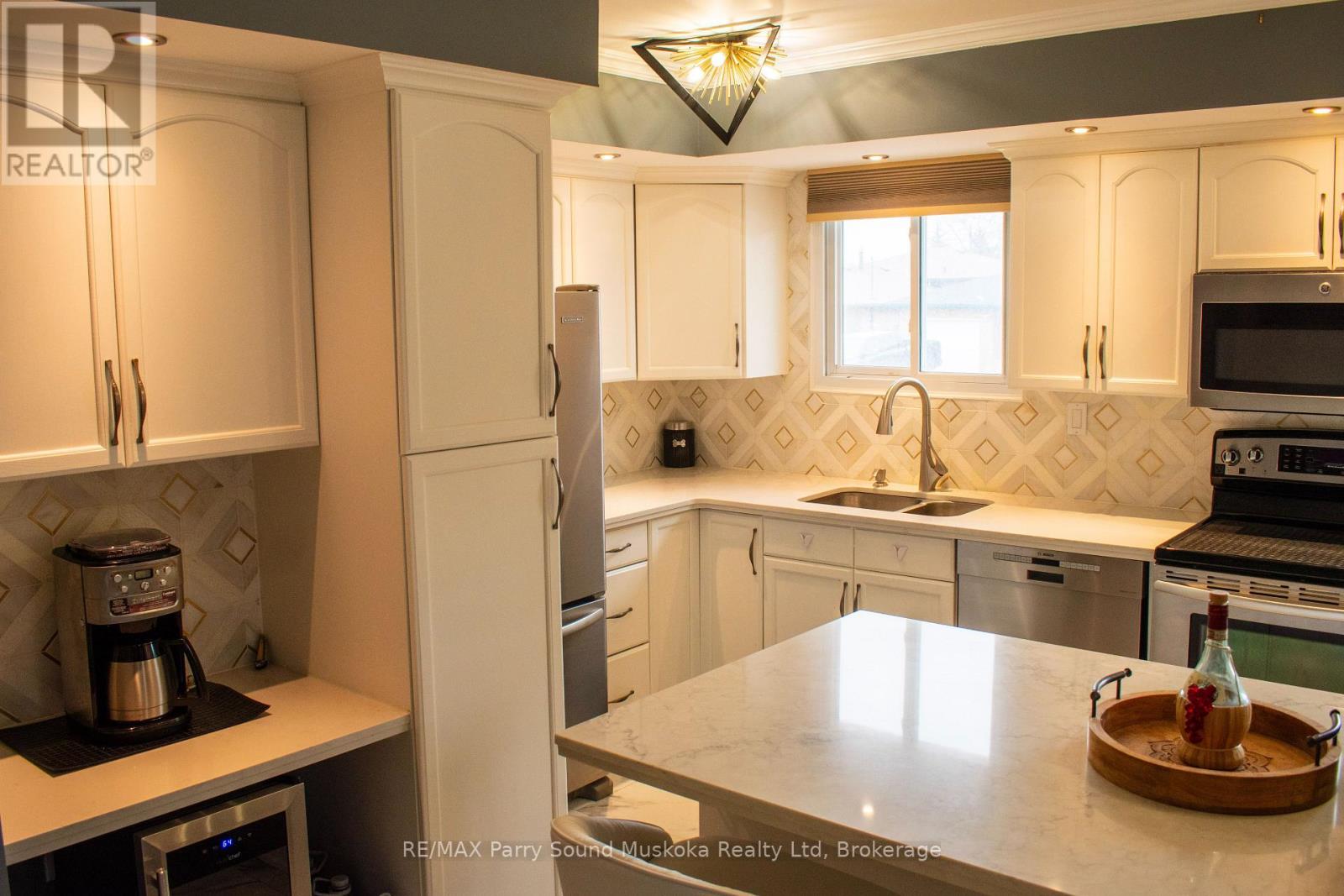 119 Forest Hill Crescent, Hamilton, Ontario  L8K 5V3 - Photo 12 - X12969694