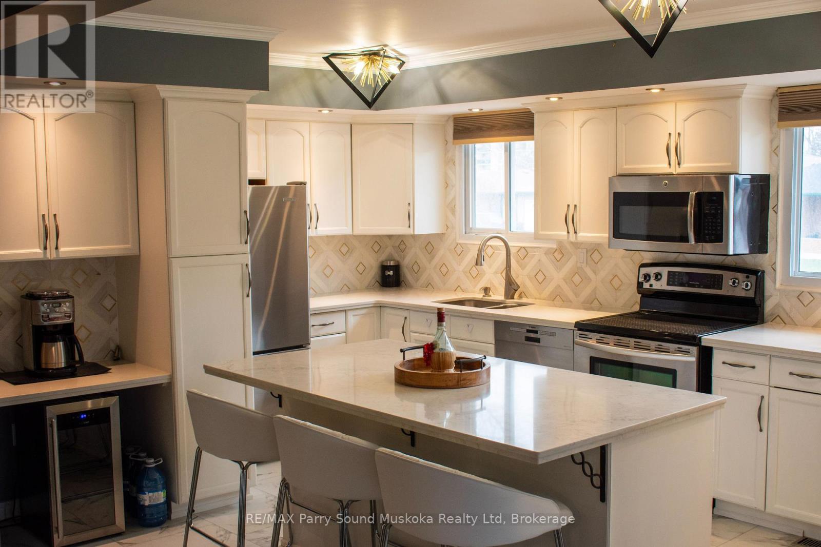 119 Forest Hill Crescent, Hamilton, Ontario  L8K 5V3 - Photo 8 - X12969694