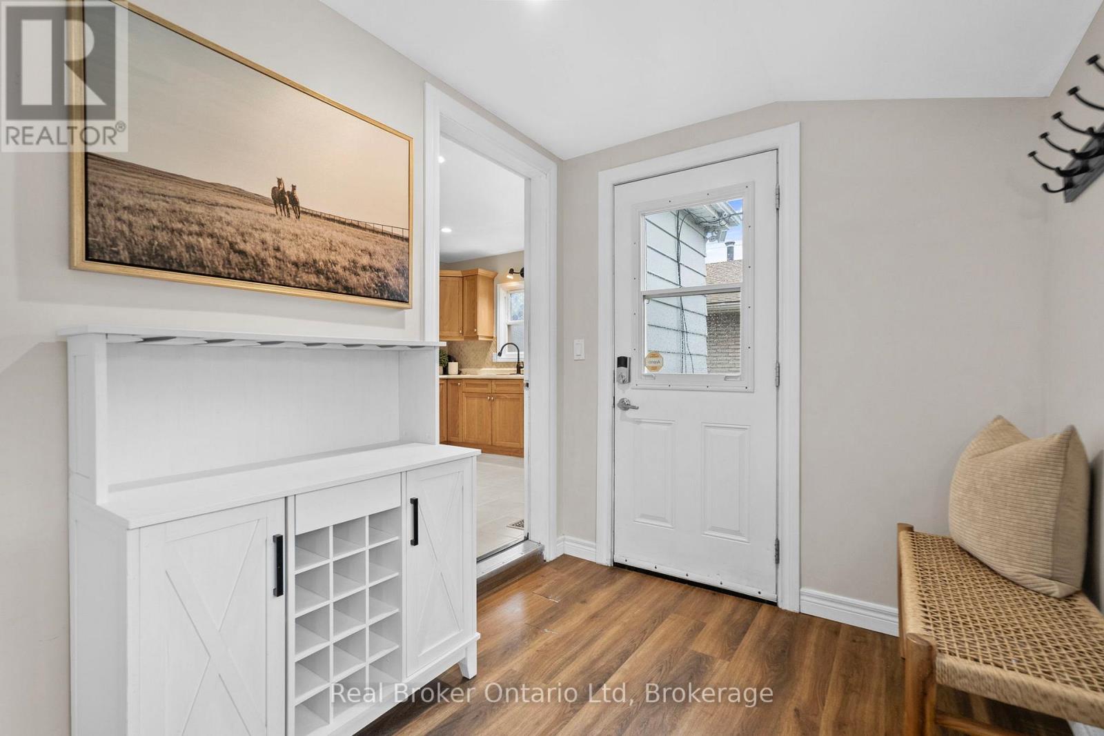 196 Ivon Avenue, Hamilton, Ontario  L8H 5S8 - Photo 14 - X12969712