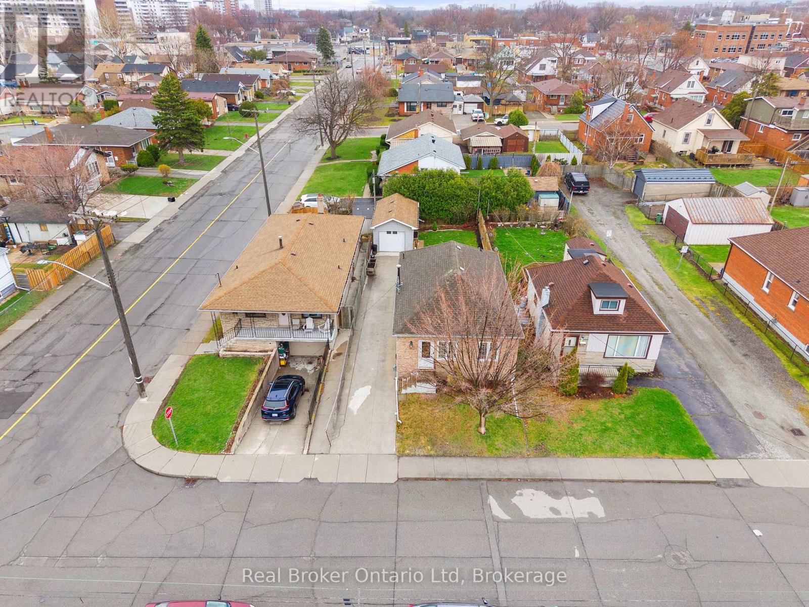 196 Ivon Avenue, Hamilton, Ontario  L8H 5S8 - Photo 30 - X12969712