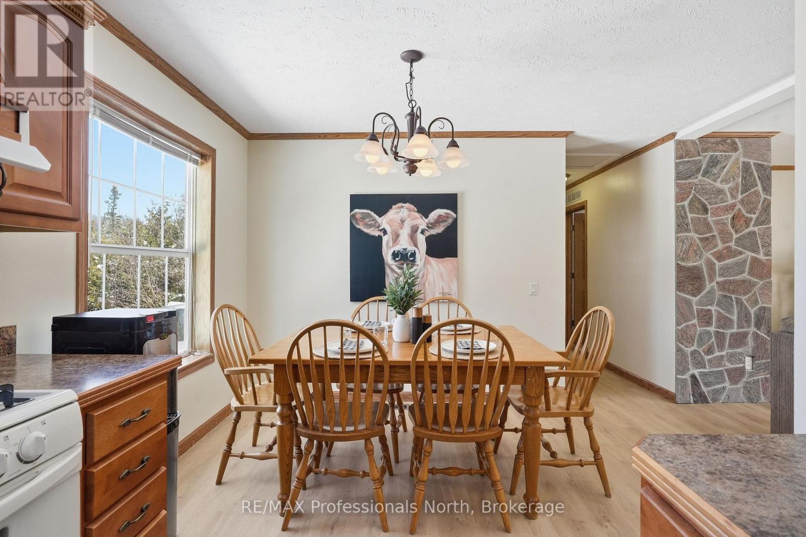 537 Spring Hill Road W, Ryerson, Ontario  P0A 1C0 - Photo 10 - X12969766