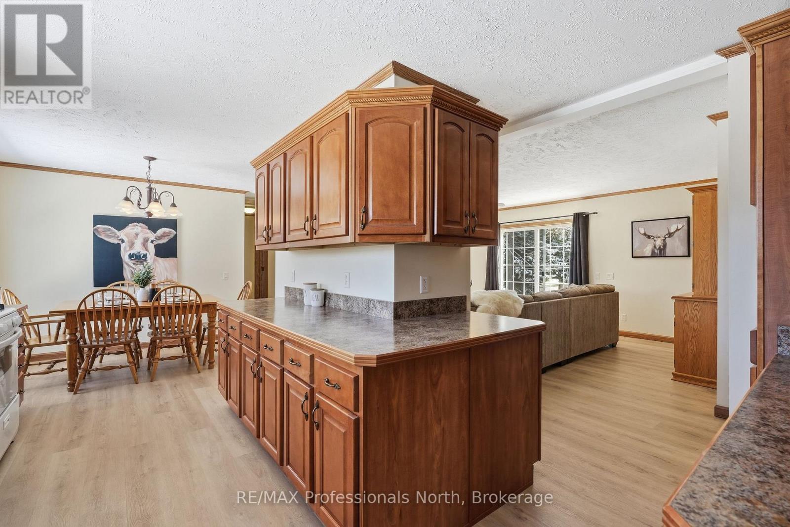 537 Spring Hill Road W, Ryerson, Ontario  P0A 1C0 - Photo 9 - X12969766