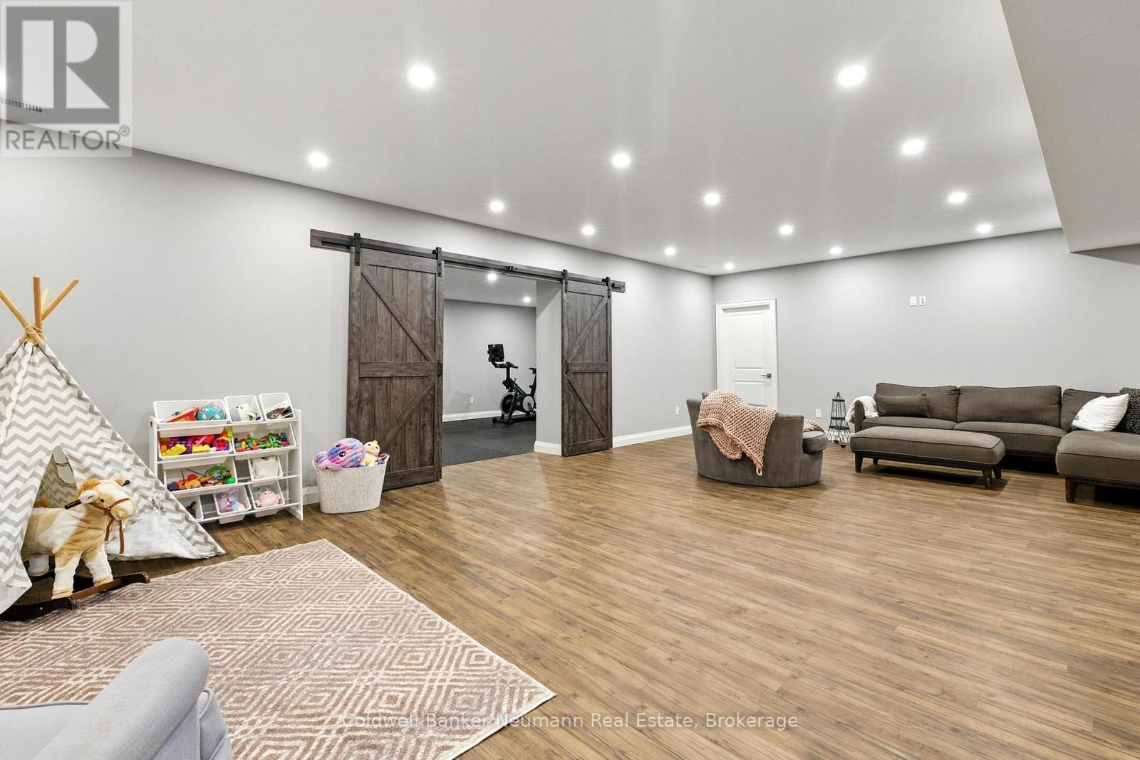 45 Amalia Crescent, Centre Wellington, Ontario  N0B 1J0 - Photo 24 - X12969874