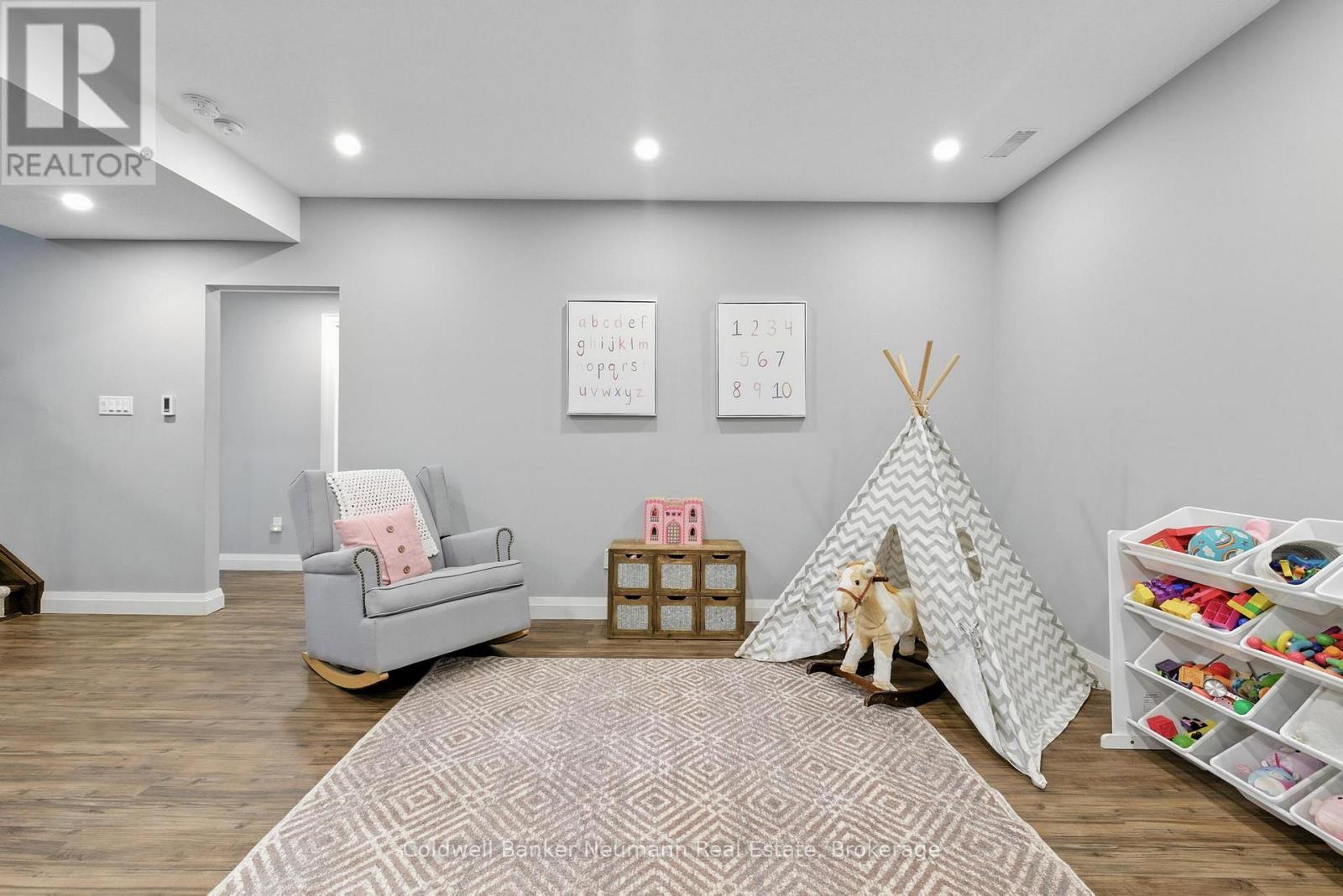 45 Amalia Crescent, Centre Wellington, Ontario  N0B 1J0 - Photo 25 - X12969874