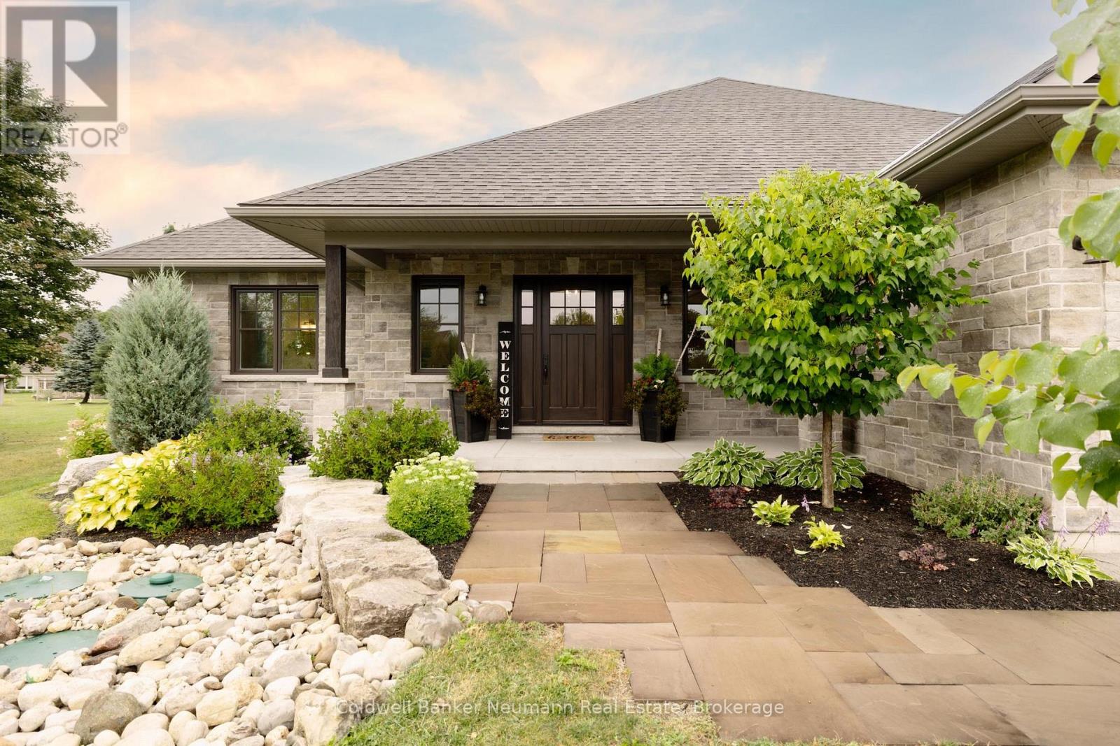 45 Amalia Crescent, Centre Wellington, Ontario  N0B 1J0 - Photo 3 - X12969874